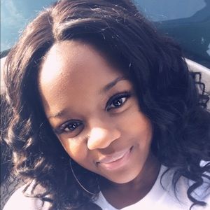 Meet your Posher, Charity